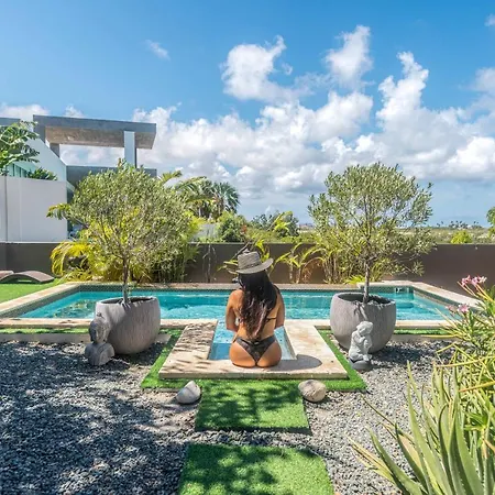 Lama Y Solo Unique Private Room Walking Distance To The Beach